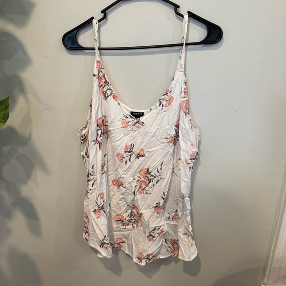Torrid Floral Camisole in Cream and Pink - Picture 3 of 4